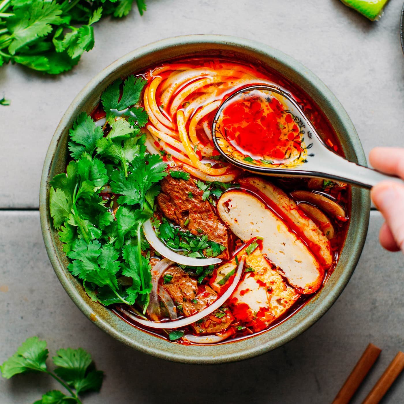 vegan-bun-bo-hue