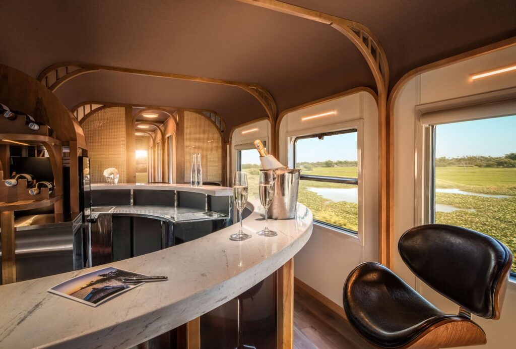 The-Vietage-gourmet-dining-and-bar