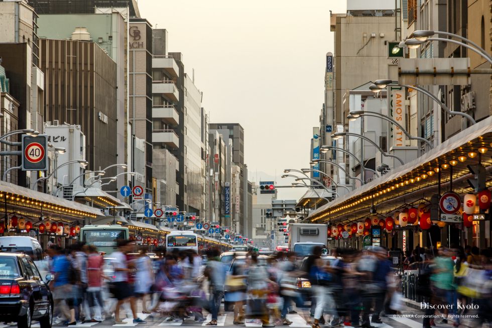 Shijo-dori Street luxperia