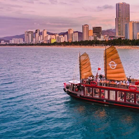 emperor-cruises-nha-trang-luxperia