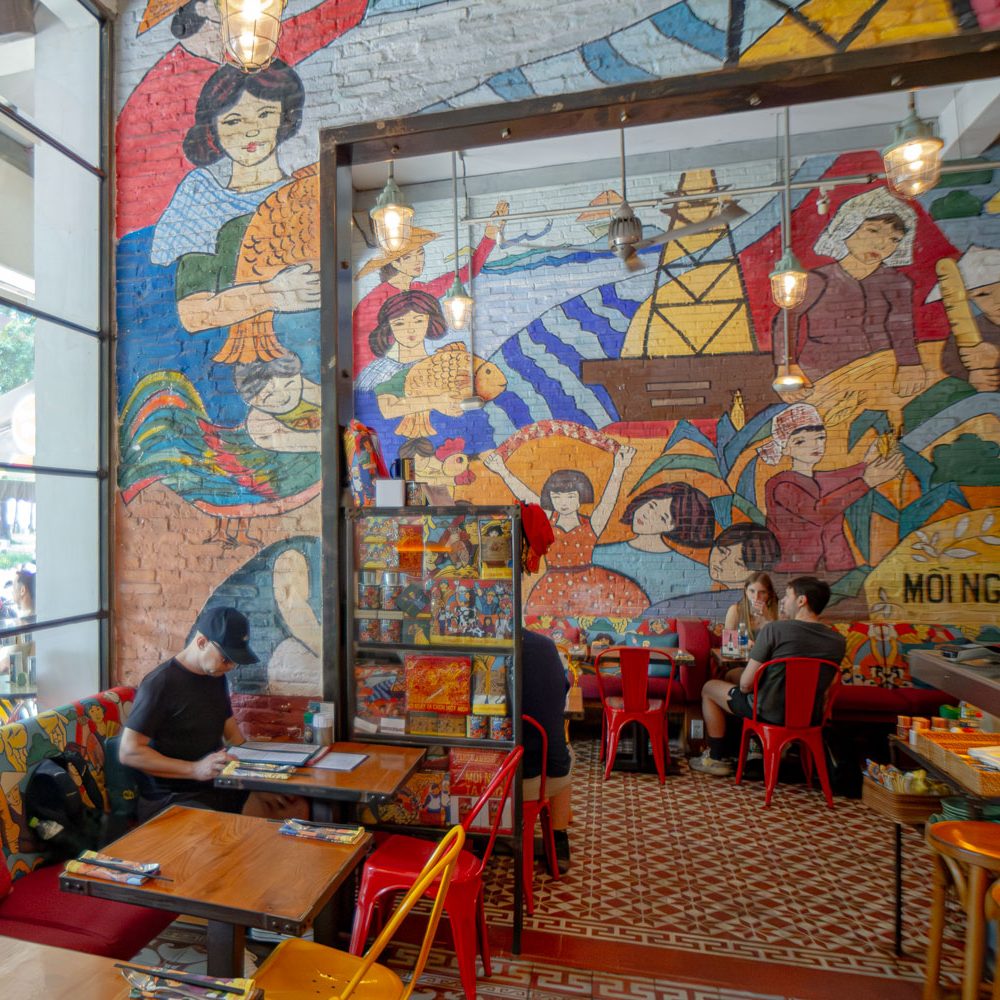 Propaganda Bistro-tphcm-luxperia