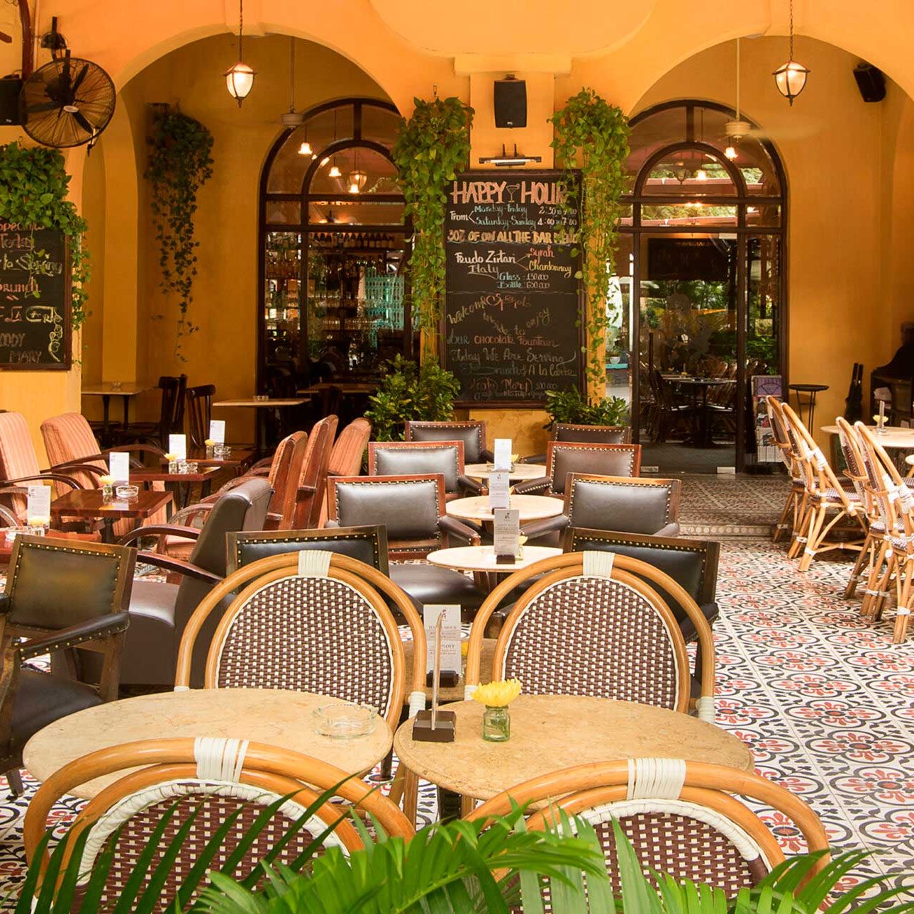 The Refinery Bar and Restaurant-saigon-luxperia